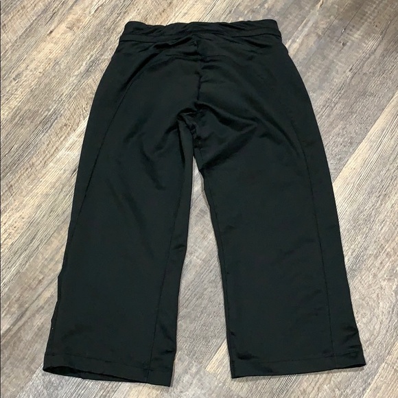 Nike Crop/Capri Pants - Picture 4 of 7